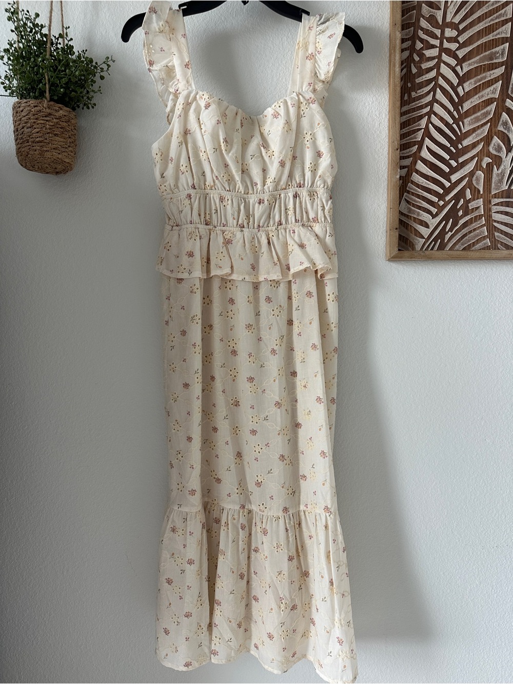 Women’s Cream Floral Ruffle Midi Dress